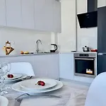 Fathom Sea View * Sarandë