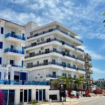 Fathom Sea View * Sarandë