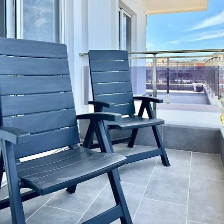 Fathom Sea View Lägenhet Sarandë