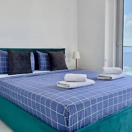 Fathom Sea View Саранда