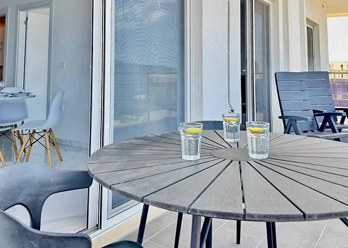 Appartamento Fathom Sea View *