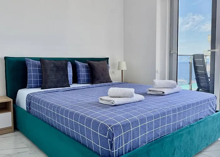 Fathom Sea View Sarandë