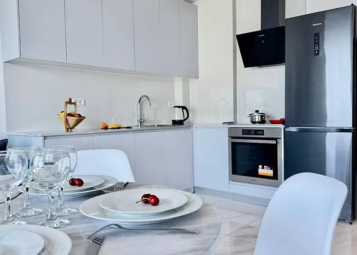 Fathom Sea View * Sarandë